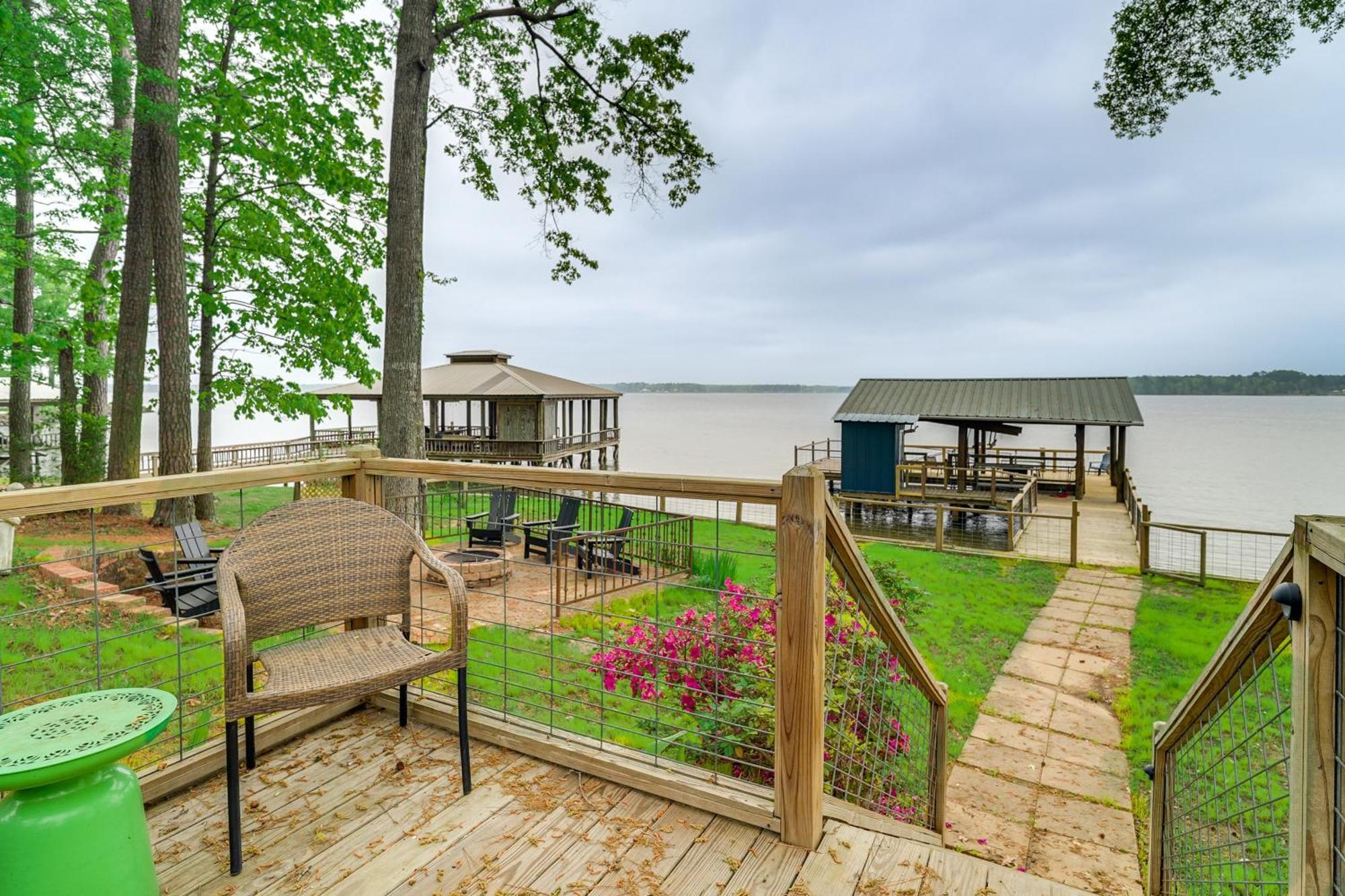Villa Waterfront House On Toledo Bend With Private Dock! Alliance Exterior foto
